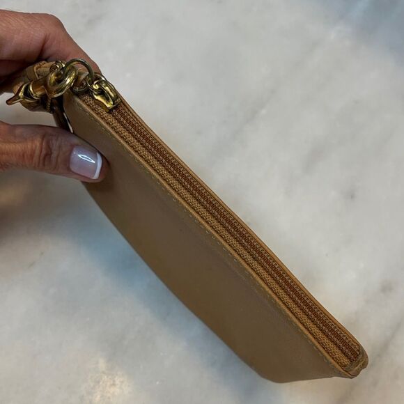 Coach Wristlet Bag Purse Smooth Leather tan Wallet Pouch Clutch - Picture 12 of 14